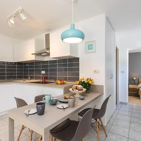 Dama Lejlighed Poreč