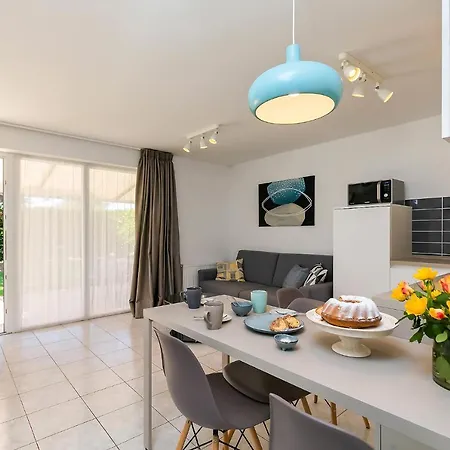 Dama Apartment