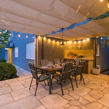 Dama Lejlighed Poreč